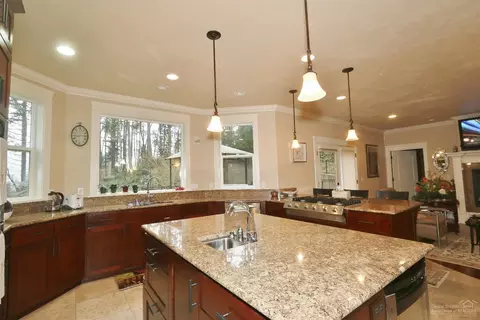 2985 Summit Sky Blvd, Eugene, OR 97405 photo 10