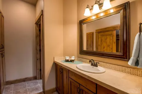 56205 Trailmere Cir, Bend, OR 97707 photo 10