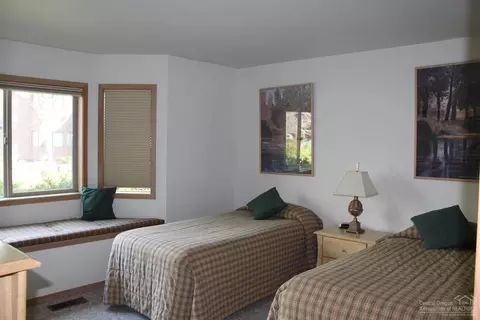 57377 Beaver Ridge Loop, Sunriver, OR 97707 photo 10
