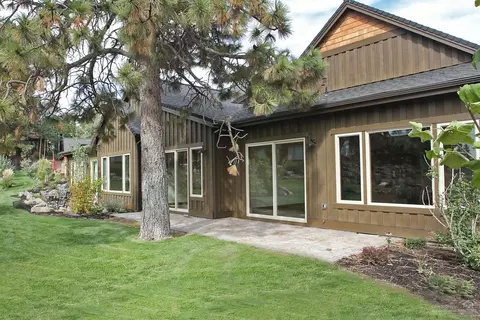 60484 Kangaroo Loop, Bend, OR 97702 photo 15