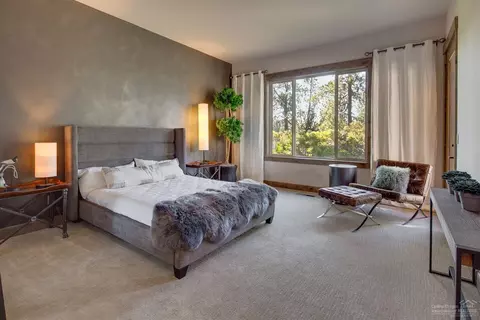 60484 Kangaroo Loop, Bend, OR 97702 photo 8