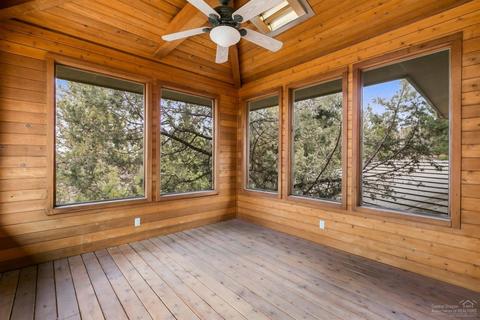 2002 NW Perspective Dr, Bend, OR 97703 photo 11