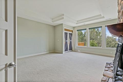 2002 NW Perspective Dr, Bend, OR 97703 photo 12