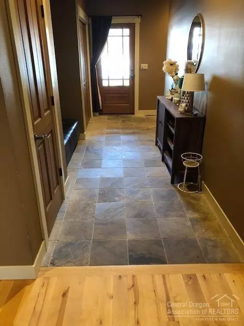 61430 Linton Loop, Bend, OR 97702 photo 8