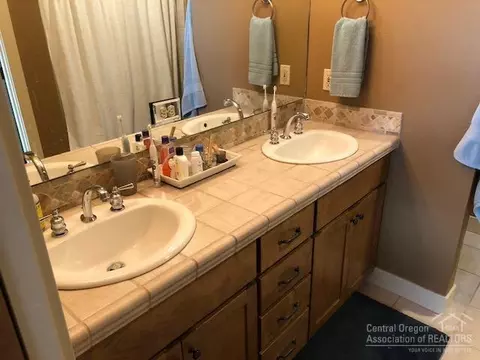 61430 Linton Loop, Bend, OR 97702 photo 9