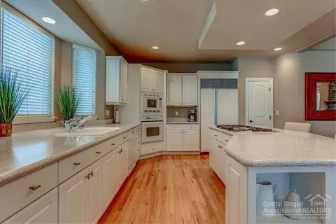 20430 Timberline, Bend, OR 97702 photo 12