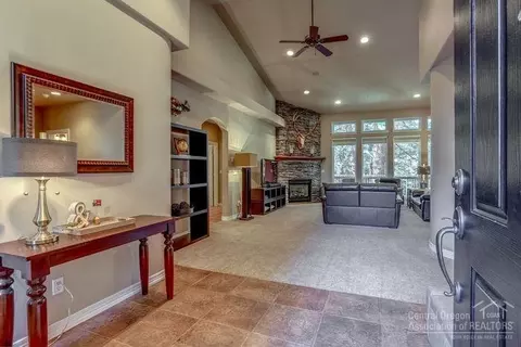 20430 Timberline, Bend, OR 97702 photo 5