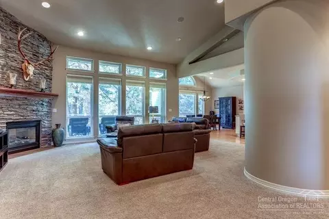 20430 Timberline, Bend, OR 97702 photo 9