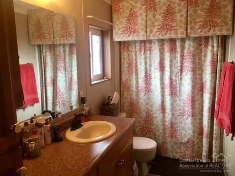 19542 Apache Rd, Bend, OR 97702 photo 8