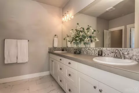 20770 Kilbourne Loop, Bend, OR 97701 photo 8
