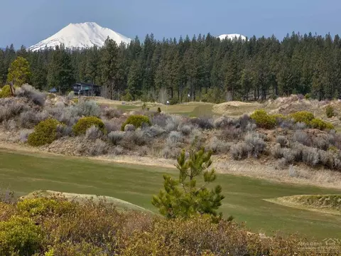 61327 Triple Knot Rd, Bend, OR 97702 photo 1