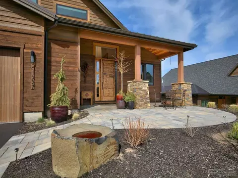 61327 Triple Knot Rd, Bend, OR 97702 photo 3