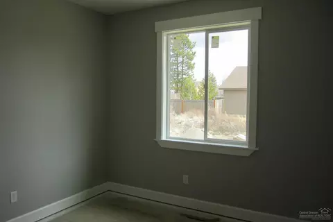16430 Riley Dr, La Pine, OR 97739 photo 6