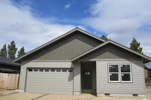 16430 Riley Dr, La Pine, OR 97739 photo 1