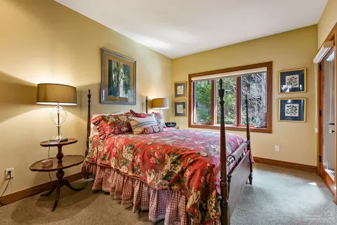 19448 Green Lakes Loop, Bend, OR 97702 photo 15