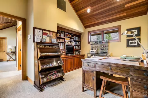 19448 Green Lakes Loop, Bend, OR 97702 photo 17