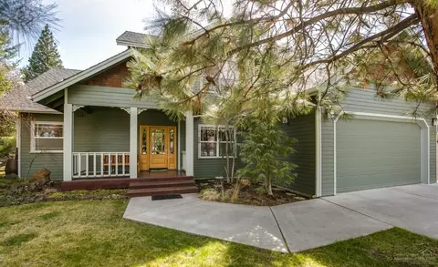 63075 Casey Pl, Bend, OR 97703 photo 3