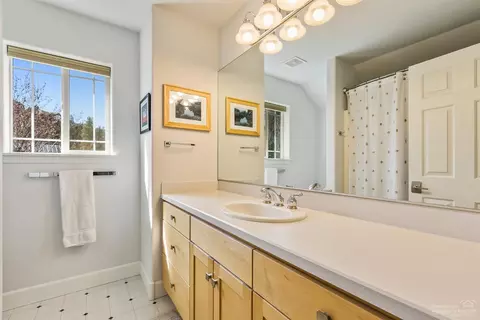 63075 Casey Pl, Bend, OR 97703 photo 19