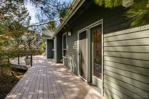 63075 Casey Pl, Bend, OR 97703 photo 8
