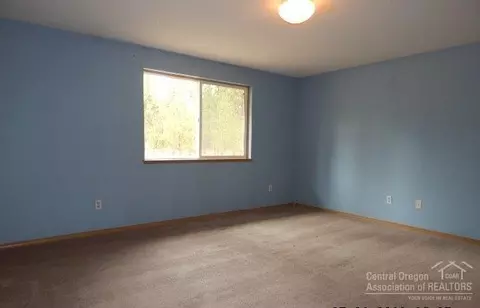 15870 Lava Dr, La Pine, OR 97739 photo 6
