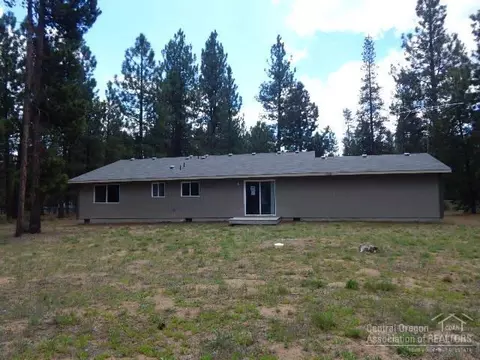 15870 Lava Dr, La Pine, OR 97739 photo 12