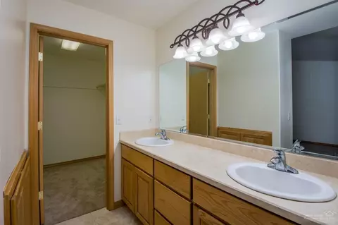 16660 Wagon Trl, Bend, OR 97707 photo 8