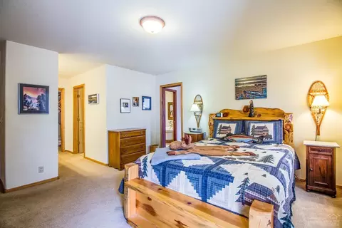 57807 Summit Ln, Sunriver, OR 97707 photo 13