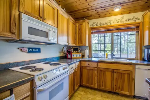 57807 Summit Ln, Sunriver, OR 97707 photo 7