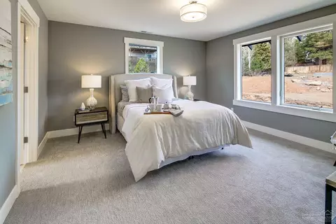 2323 NW Awbrey Ct, Bend, OR 97703 photo 13