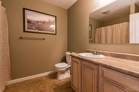 21221 Darby Ct, Bend, OR 97702 photo 11