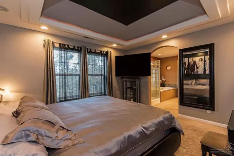 21221 Darby Ct, Bend, OR 97702 photo 8
