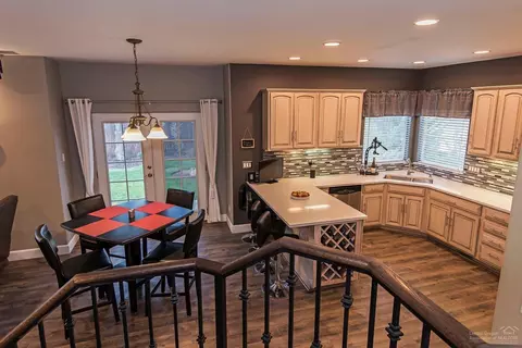 21221 Darby Ct, Bend, OR 97702 photo 5