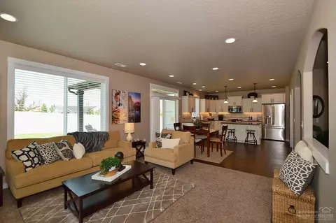 1795 NE Shadowcrest Way, Bend, OR 97701 photo 6
