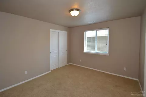 20266 SE Knightsbridge Pl, Bend, OR 97702 photo 11