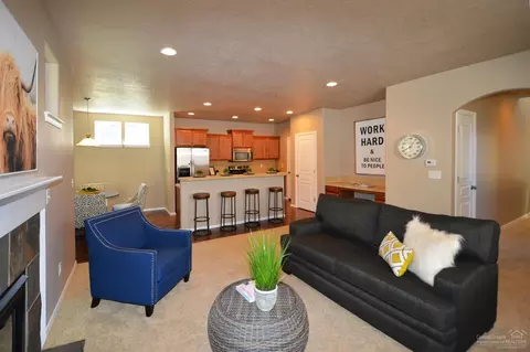 20266 SE Knightsbridge Pl, Bend, OR 97702 photo 6