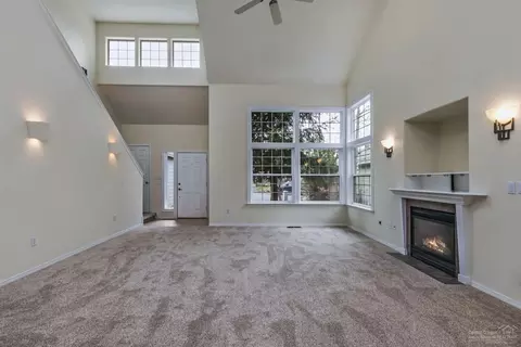 61261 Brookside Loop, Bend, OR 97702 photo 2