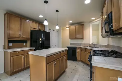 61261 Brookside Loop, Bend, OR 97702 photo 5