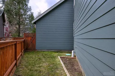 61261 Brookside Loop, Bend, OR 97702 photo 17