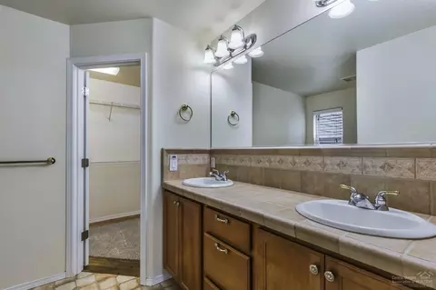 61261 Brookside Loop, Bend, OR 97702 photo 9