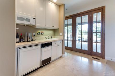 19220 Green Lakes Loop, Bend, OR 97702 photo 19