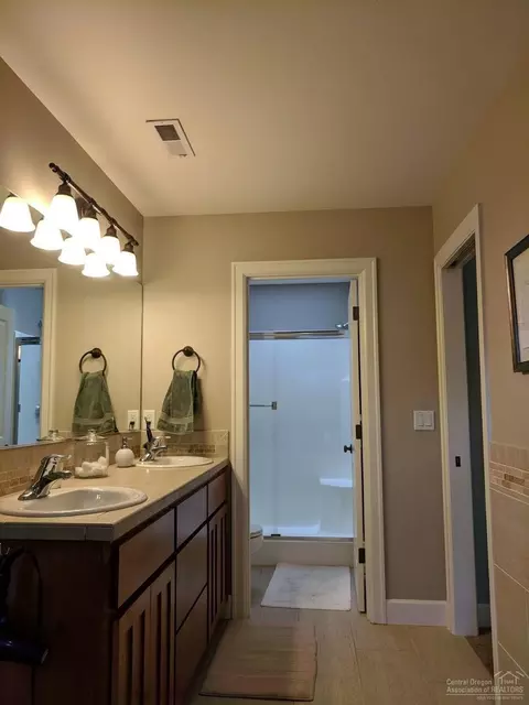 19835 Copernicus Ave, Bend, OR 97702 photo 11