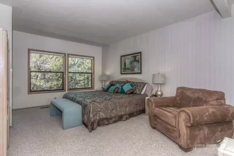 57403 Beaver Ridge Loop, Sunriver, OR 97707 photo 7