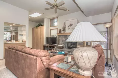 57403 Beaver Ridge Loop, Sunriver, OR 97707 photo 4