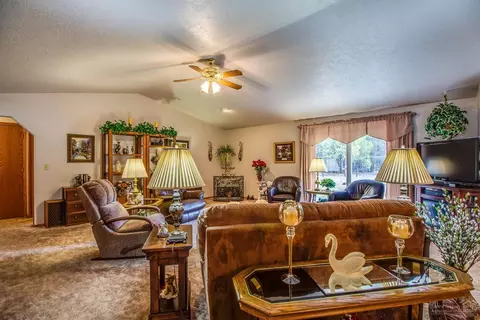 53020 Day Rd, La Pine, OR 97739 photo 7