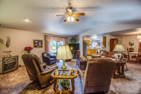 53020 Day Rd, La Pine, OR 97739 photo 8