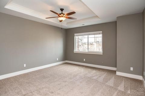 1063 SE Leonel Ln, Bend, OR 97702 photo 10
