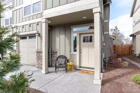 1064 SE Leonel Ln, Bend, OR 97702 photo 24