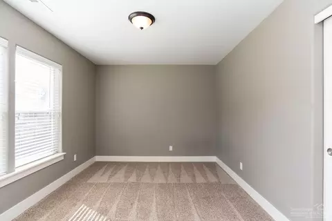 1064 SE Leonel Ln, Bend, OR 97702 photo 13