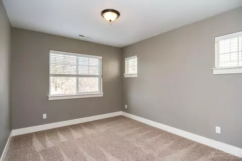 1064 SE Leonel Ln, Bend, OR 97702 photo 14