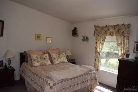4309 Mt Vernon Rd, Springfield, OR 97478 photo 13